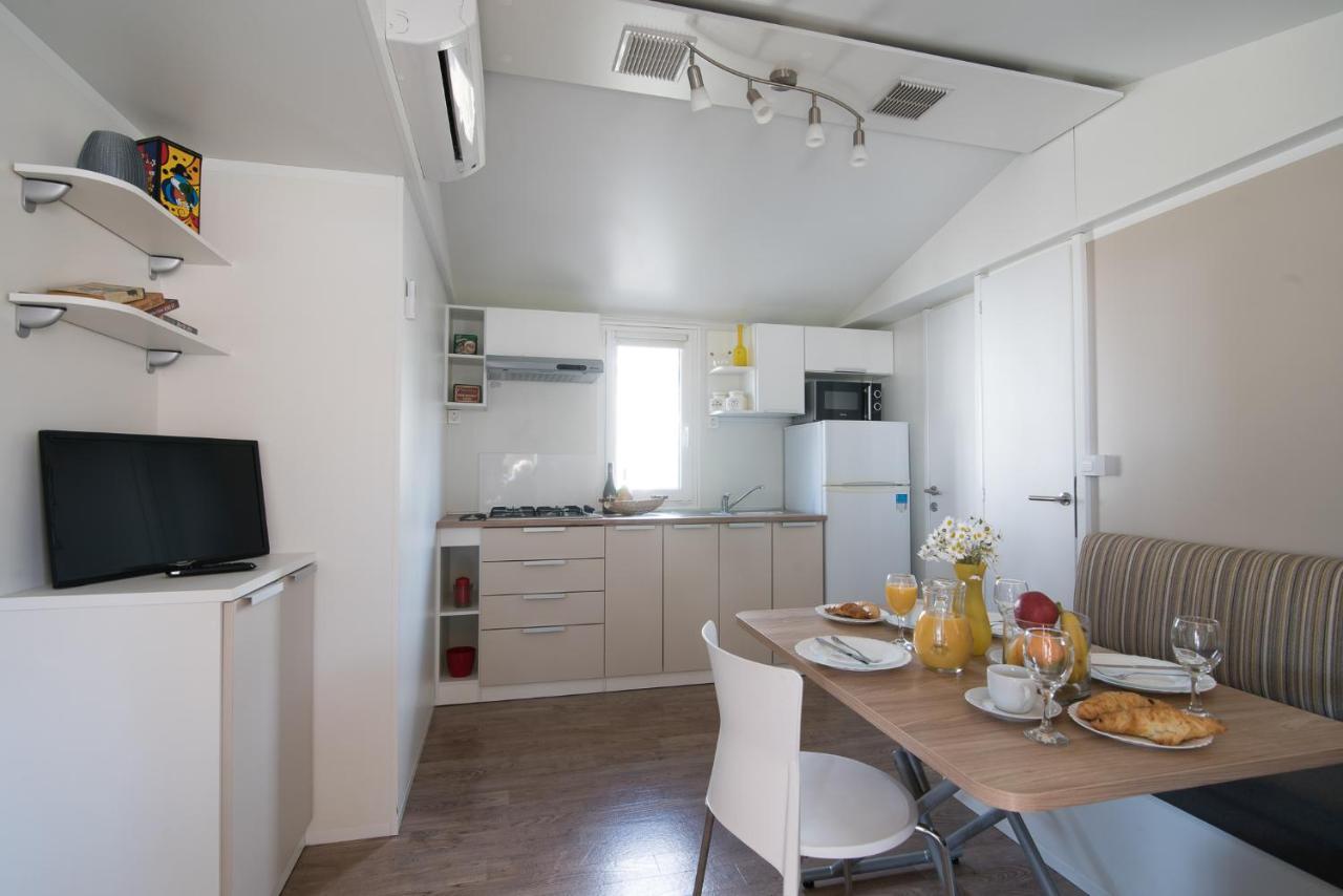 Salve Croatia Mobile Homes In Amadria Park Trogir Seget Vranjica Buitenkant foto